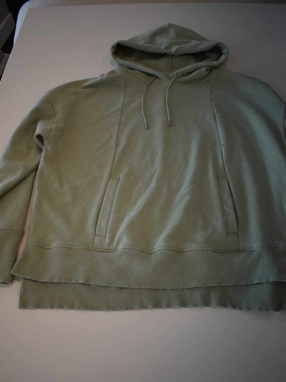 AVIA Women's XL Sage Green Fleece Hoodie Pullover High Low Hem Pockets Athletic